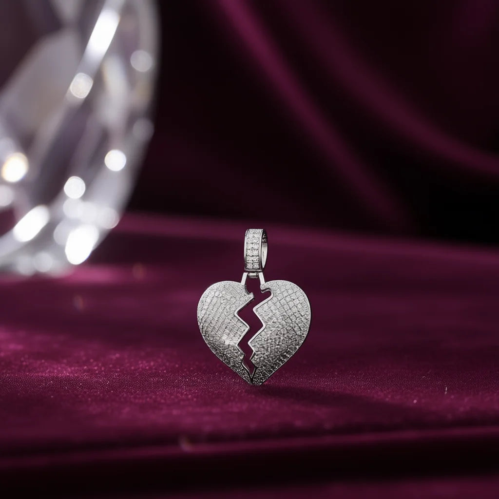 Heart-cut micro-set pendant necklace
