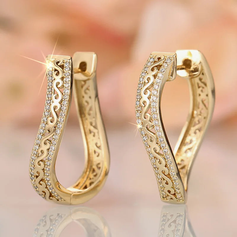 Irregular S-shape openwork ear cuff