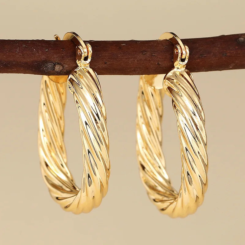Geometric U-shape ear cuffs