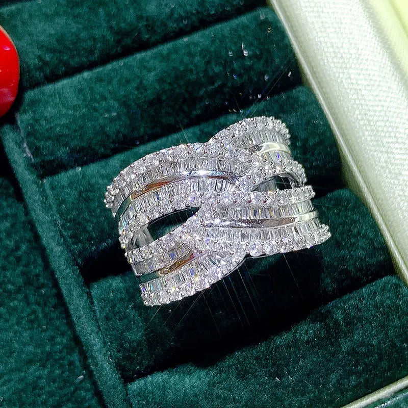 Luxury cross-shape ring