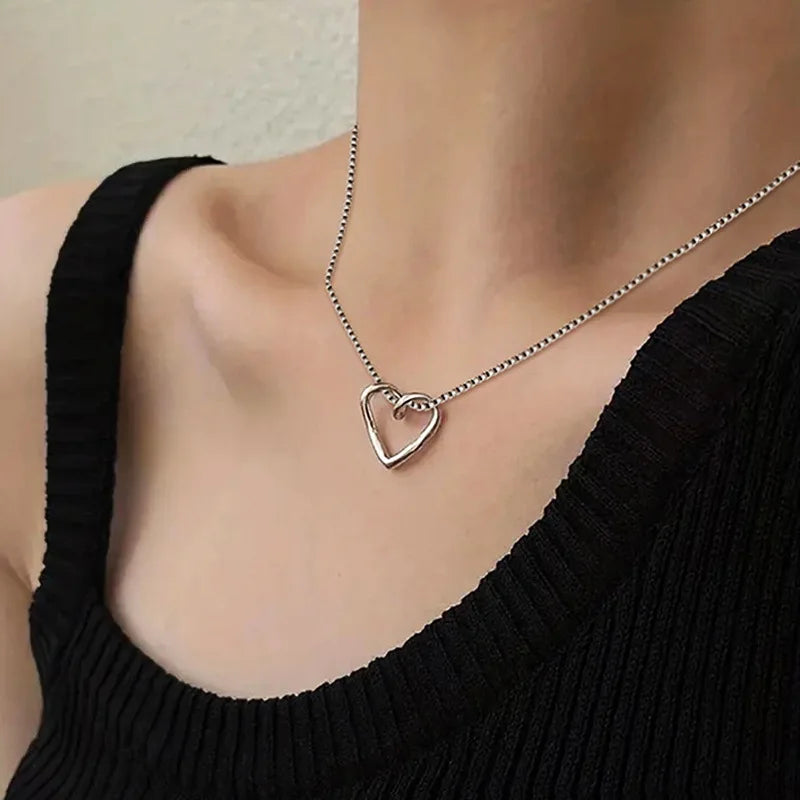 Openwork heart choker