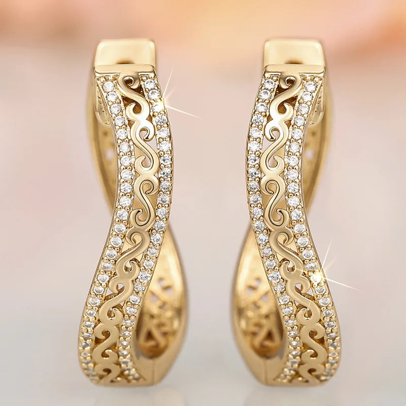 Irregular S-shape openwork ear cuff