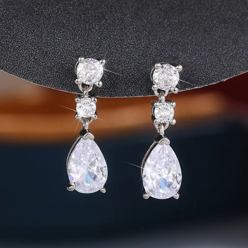 Pear-teardrop engagement earrings