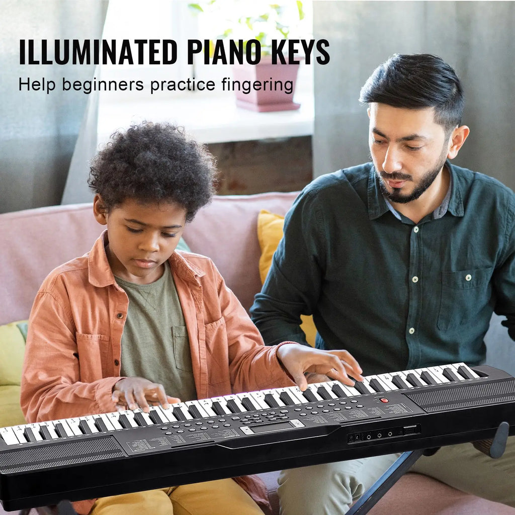 Portable digital keyboard, 200 tones / 200 rhythms